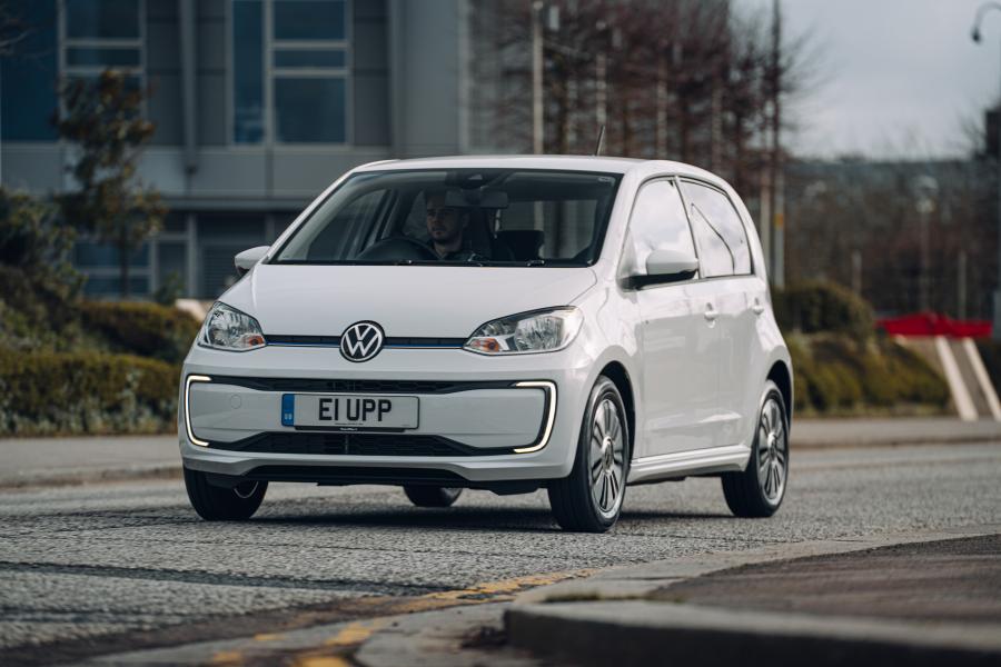  Volkswagen e-up! 2020 года  (UK) (фото 19 из 40)